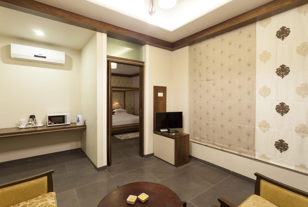 Hotel K Tree - A Boutique Hotel Kolhapur Værelse billede